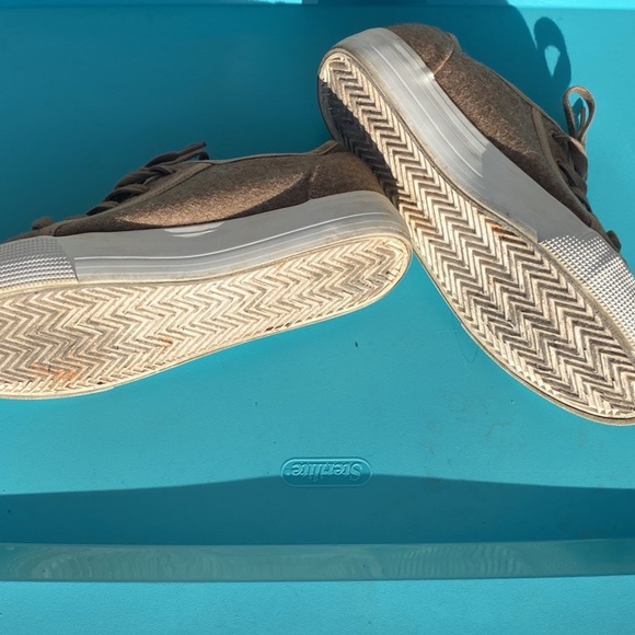 Tan platform sneakers - Picture 9 of 10